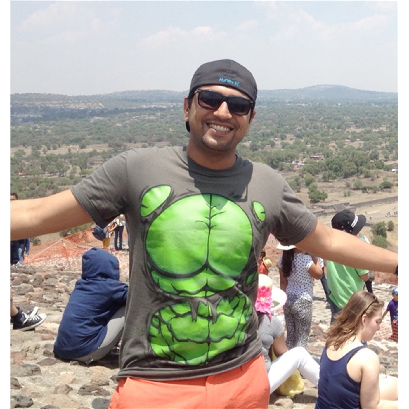 Incredible Hulk Rip Through 30 Single T-Shirt