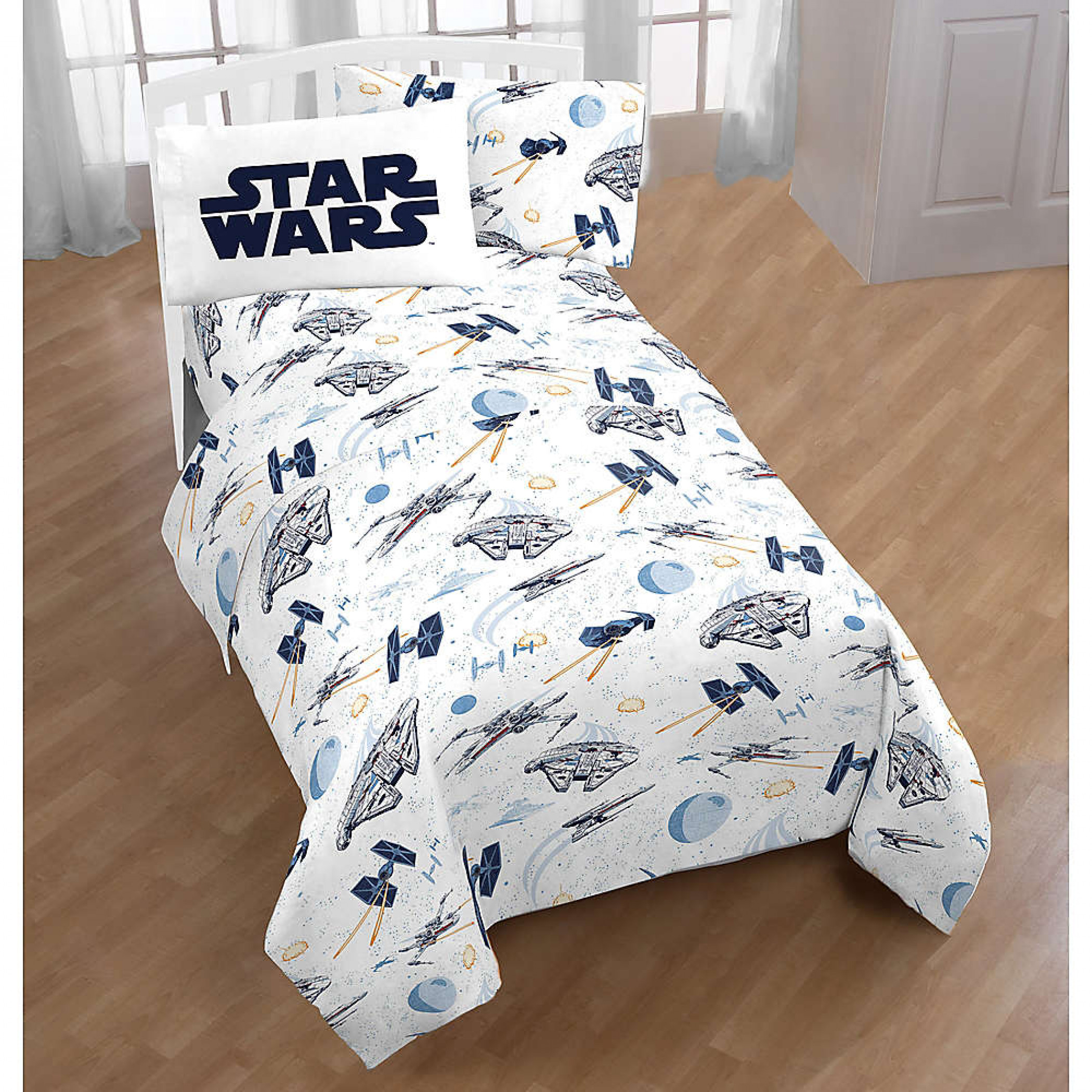 Star Wars Millennium Falcon Flight Full Bed Sheet Set