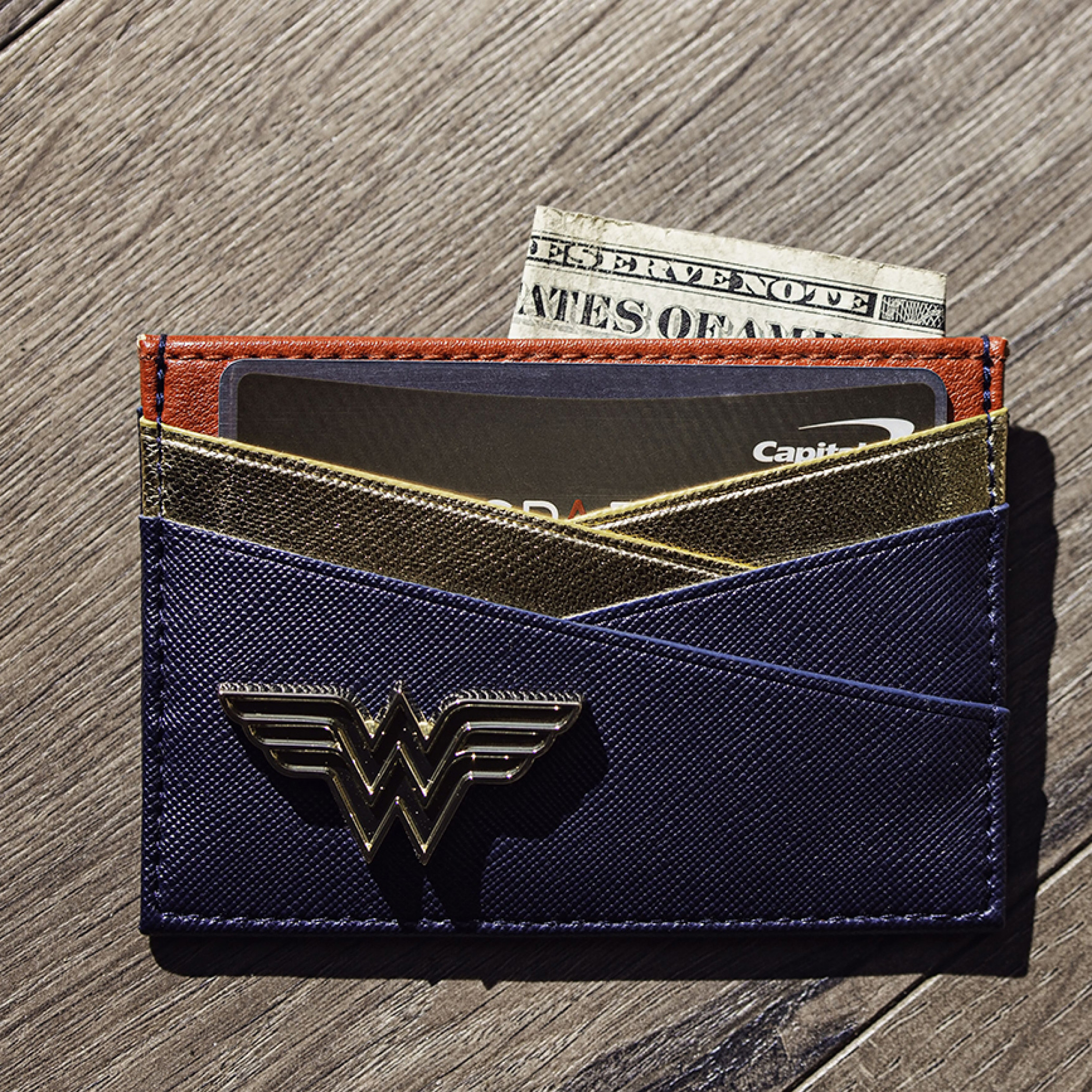 Wonder Woman Badge Card Wallet