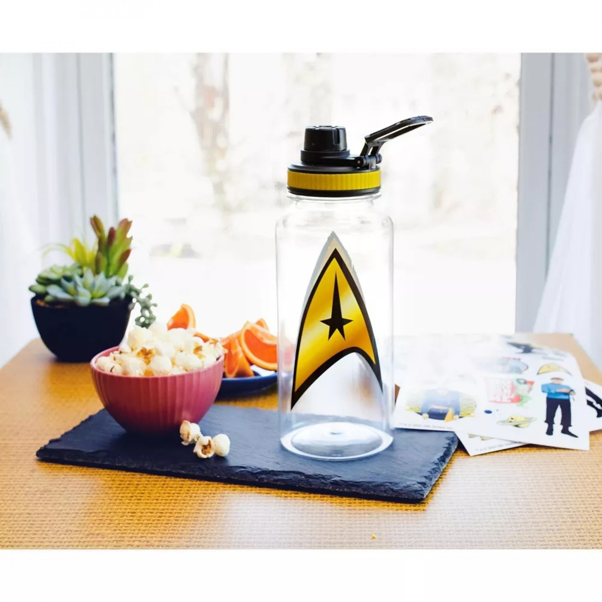 Star Trek 32 oz Twist Spout Water Bottle with Stickers