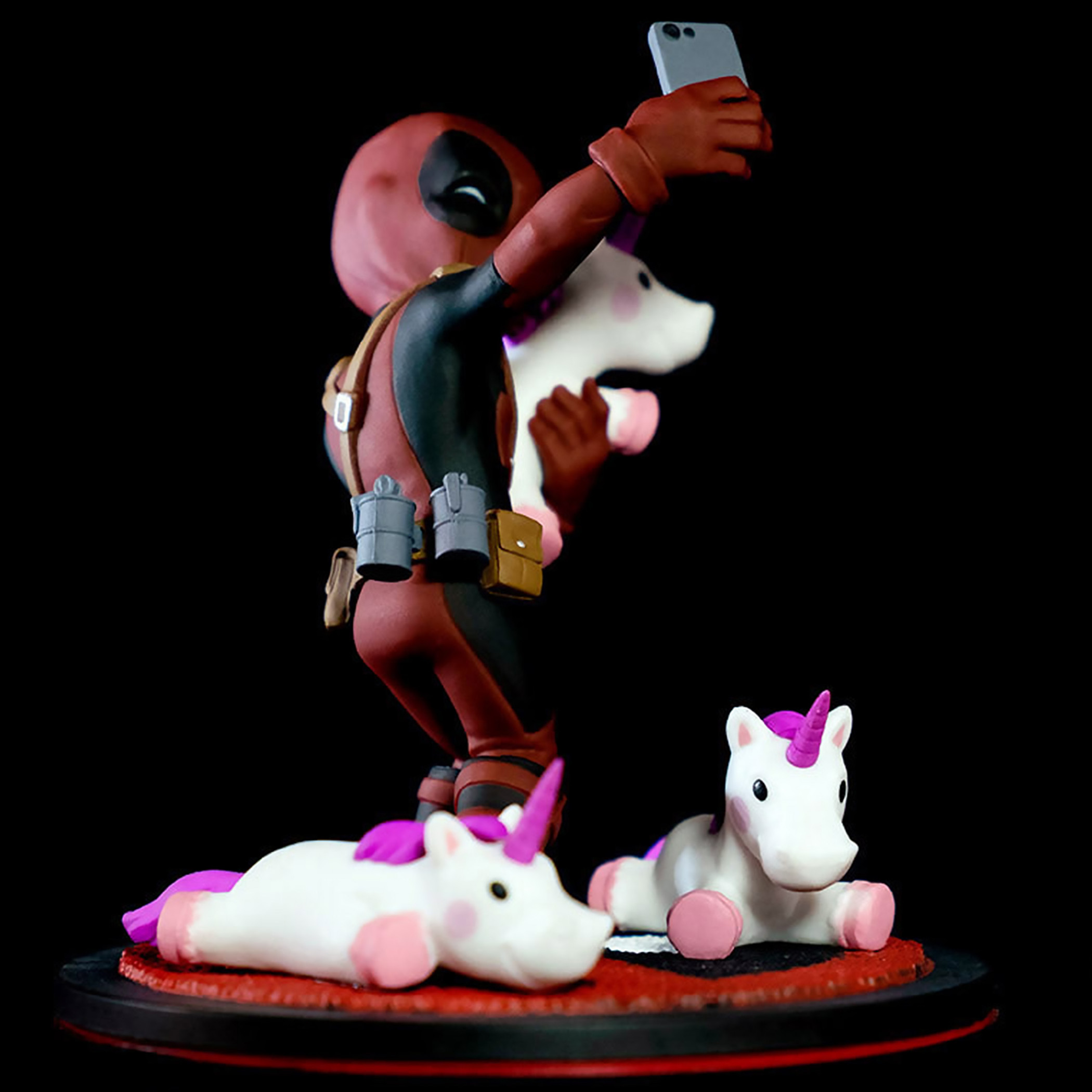 Deadpool #Unicornselfie Q-Fig Diorama