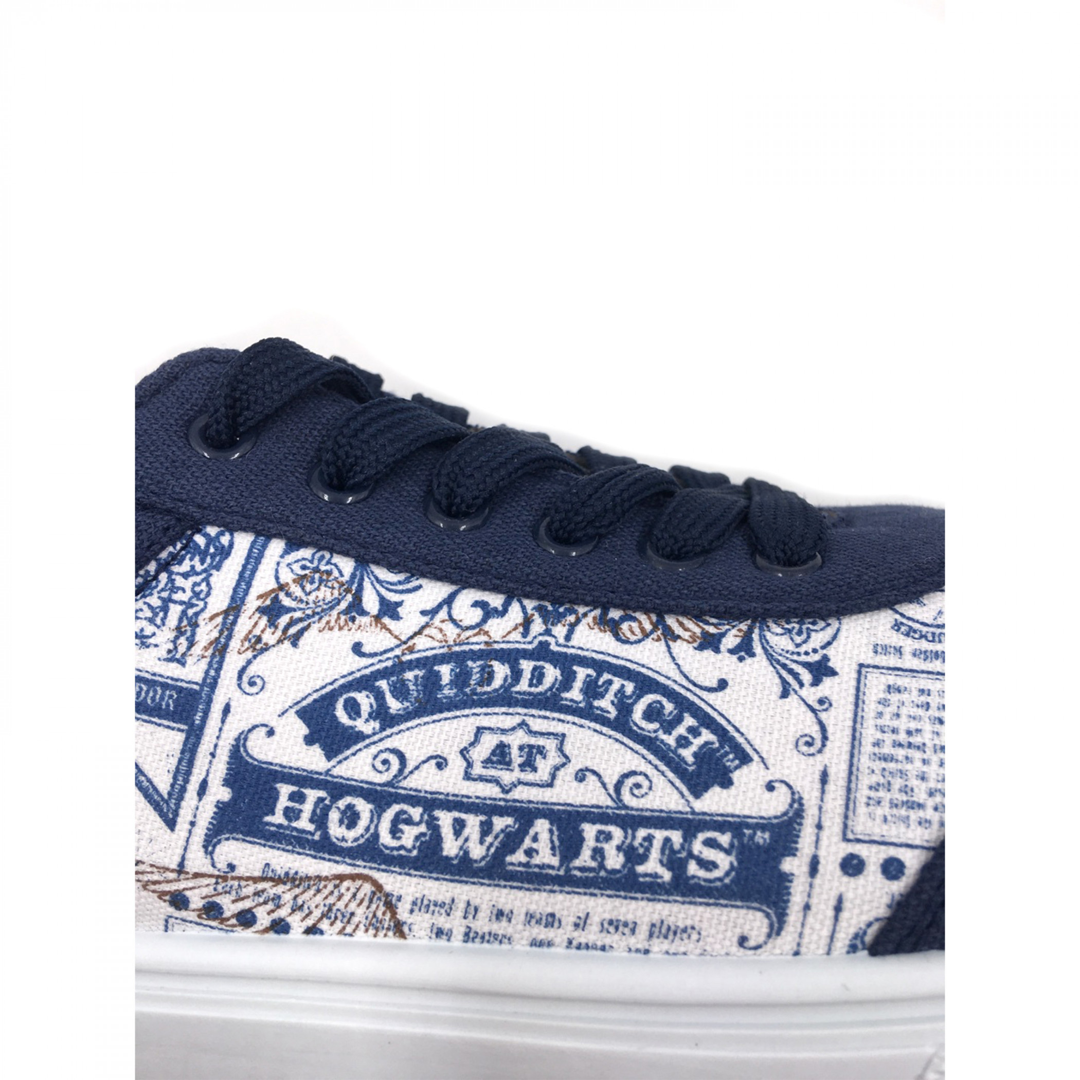 Harry Potter Quidditch at Hogwarts Men's Low Top Sneakers