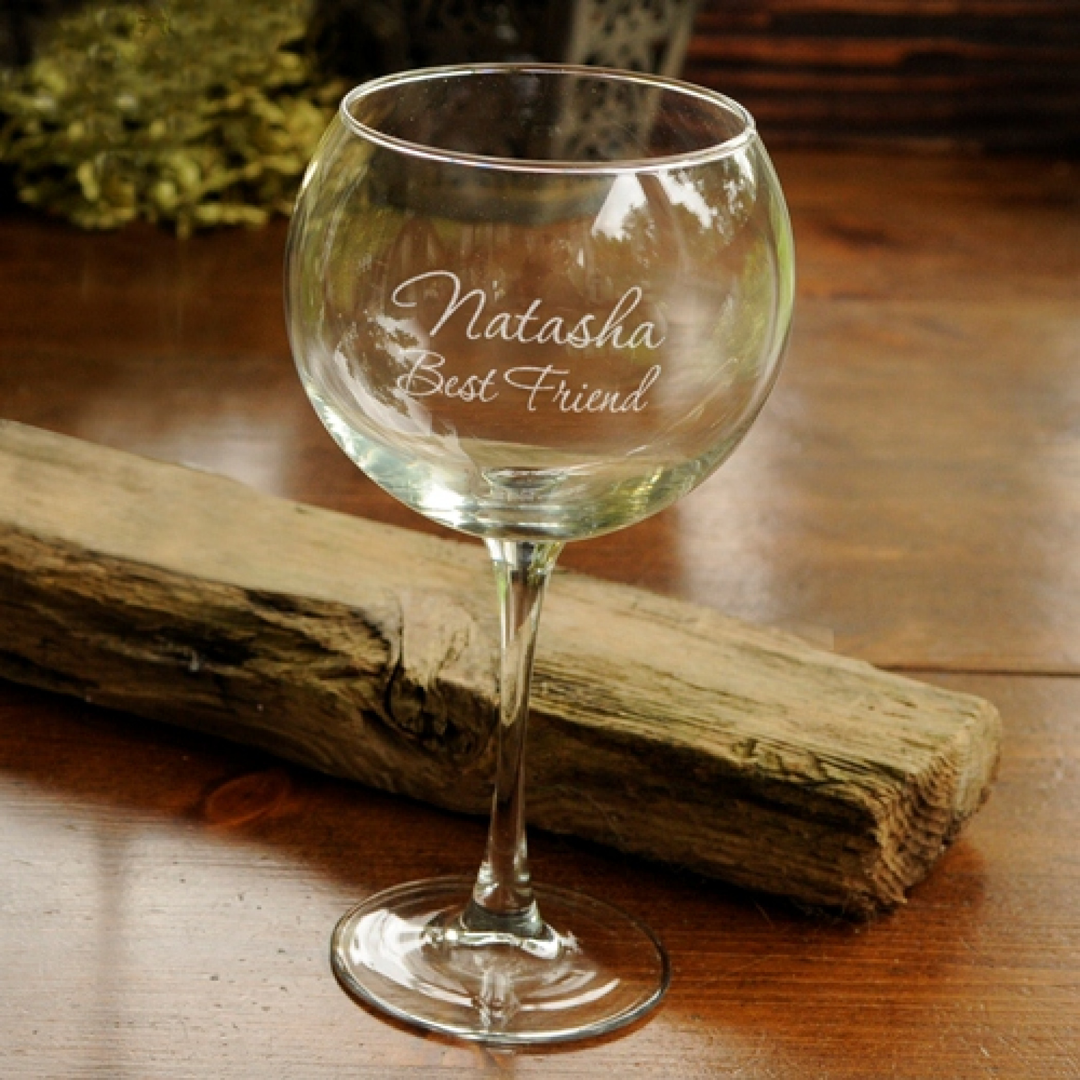Personalized Connoisuer Custom Red Wine Glass