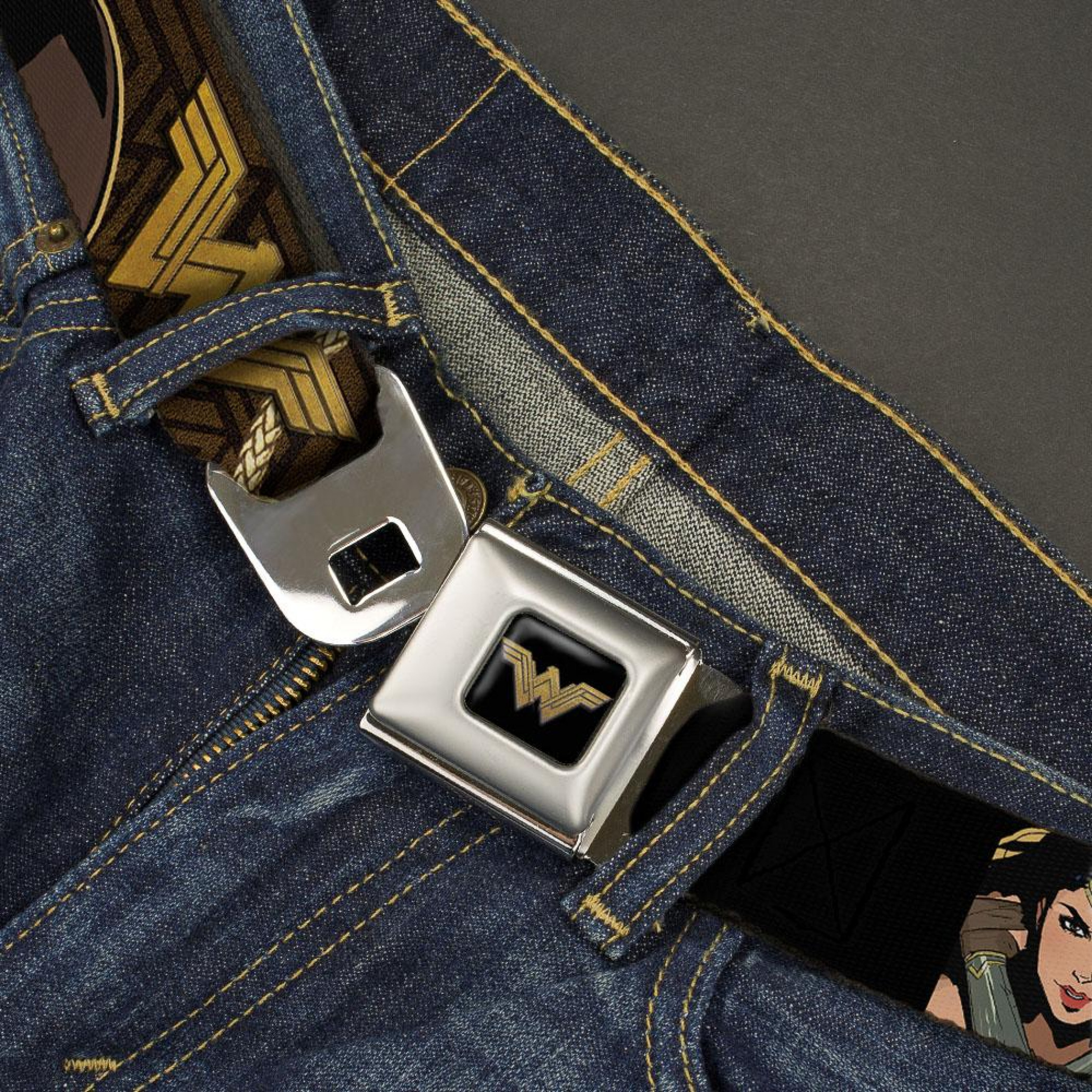 Wonder Woman 2017 Icon With Lasso of Truth Seatbelt Belt