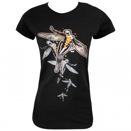 Wasp Flying Women's T-Shirt