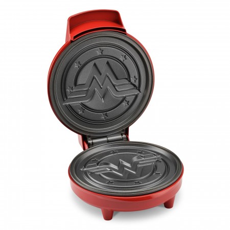 Wonder Woman Round Waffle Maker