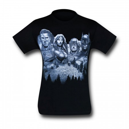 DC Justice League Mount Justice Men's T-Shirt
