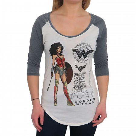 Wonder Woman Armor Pose Women's Scoop Neck Raglan